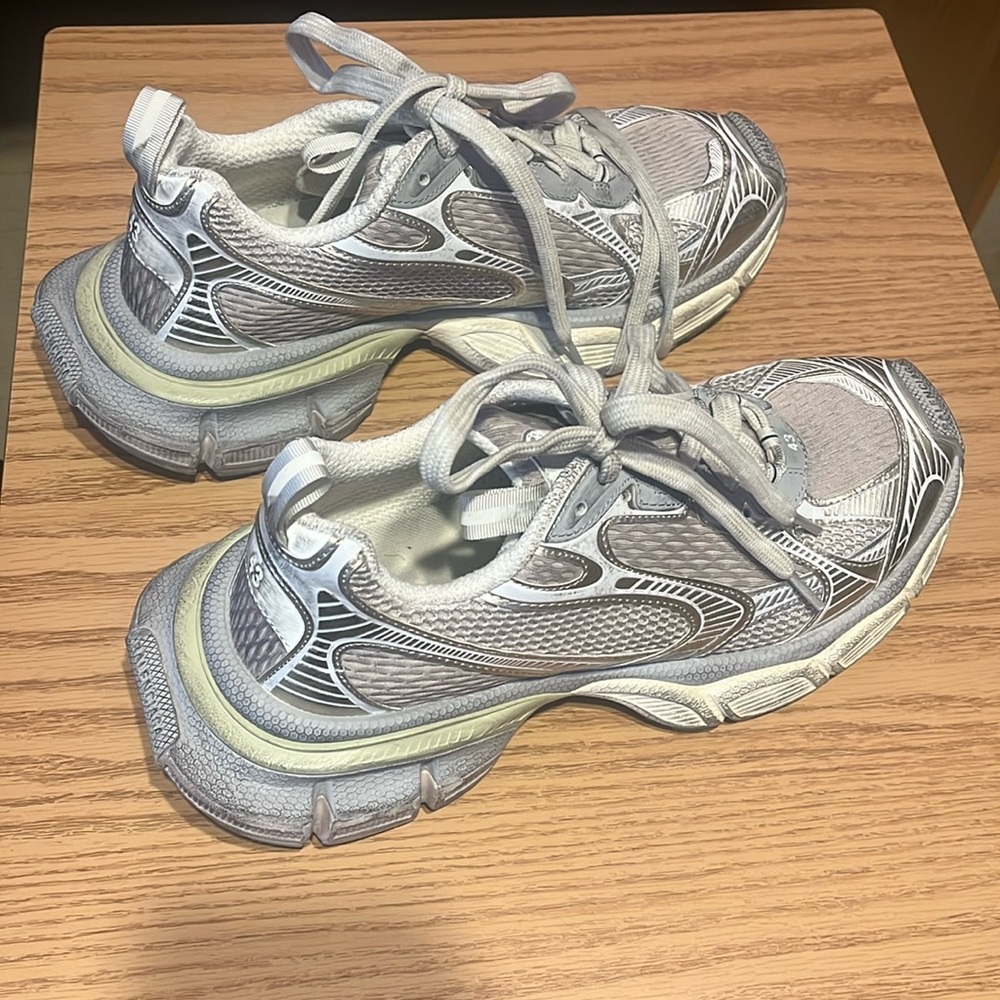 Balenciaga 3XL Sneaker grey distressed